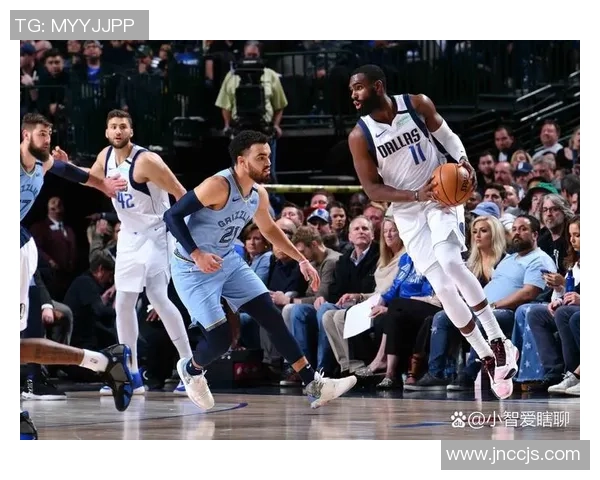 探索完美前锋足球的技巧与战术提升你的比赛表现与团队协作能力